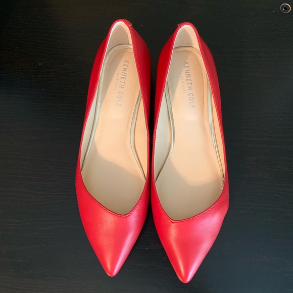 Kenneth Cole Camelia Pointed Toe Flats 